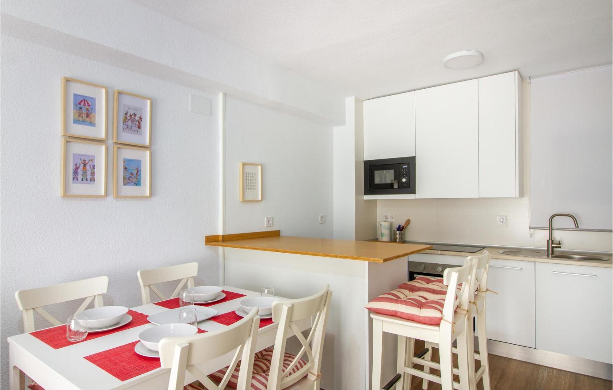 Appartement Awesome In With Kitchen Benidorm